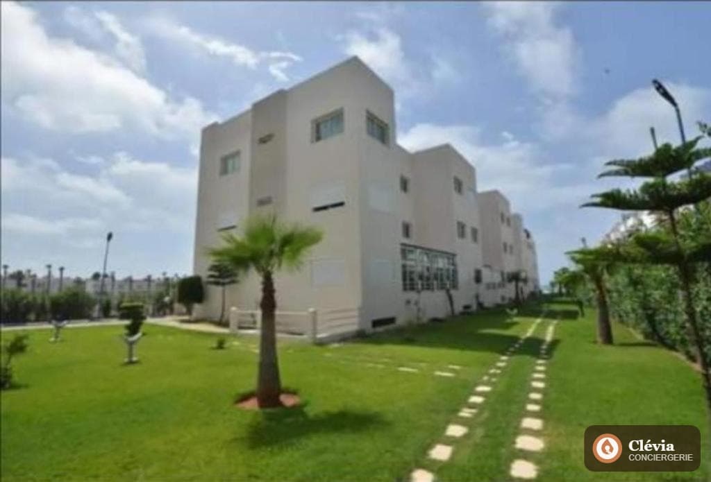 Appartement Salam Beach à bord de mer avec piscine — photo 4