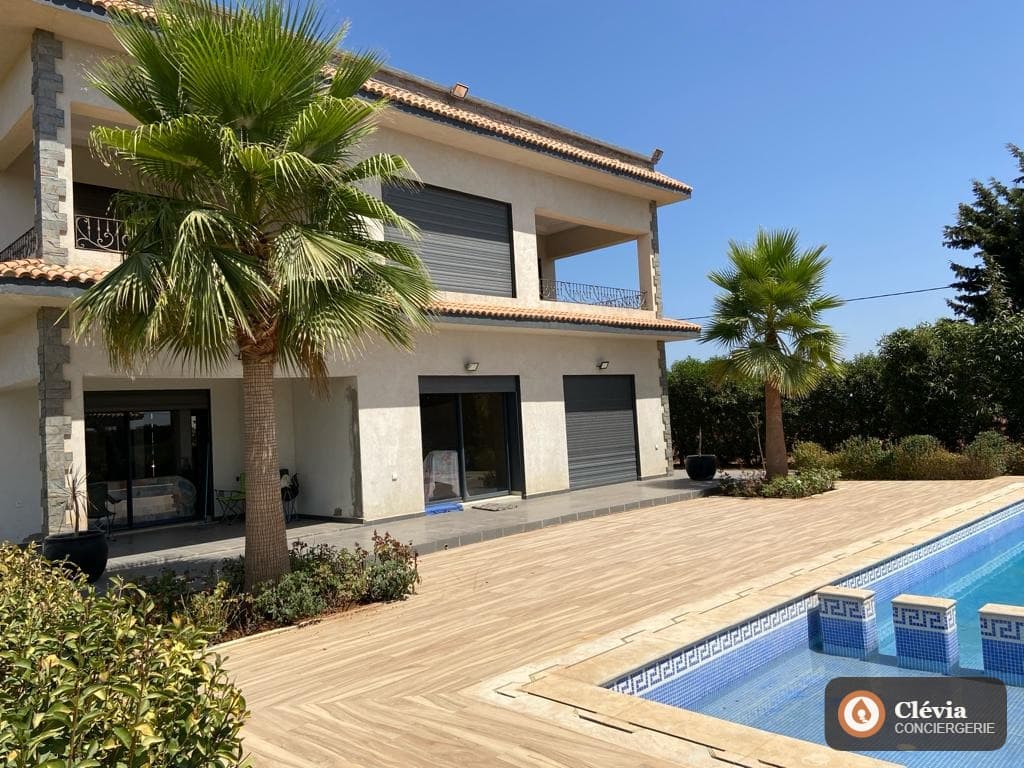 Ferme de 1 he à vendre Benslimane avec villa et piscine — photo 2